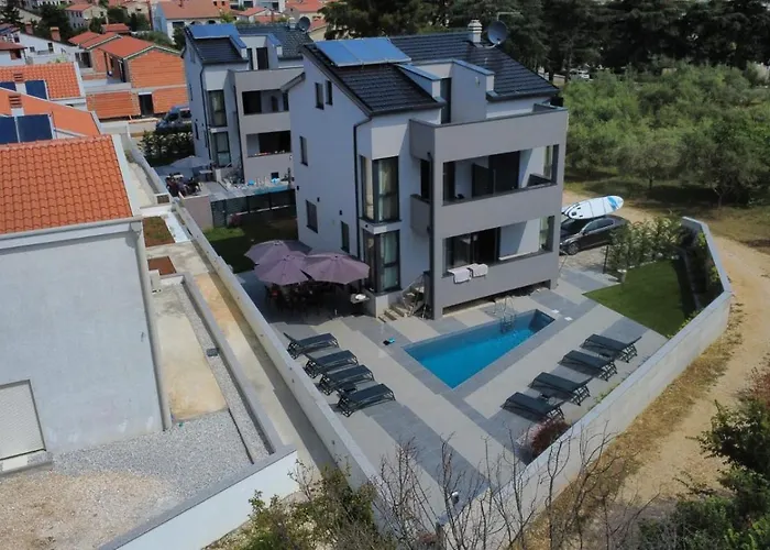 Val22,Villa 200 M From Beach With Pool And Fitness
