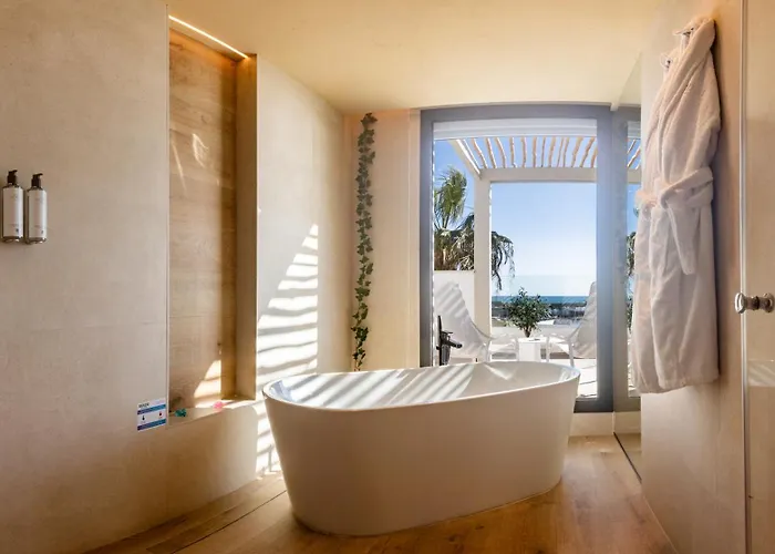  XULOS Rooms&Suites