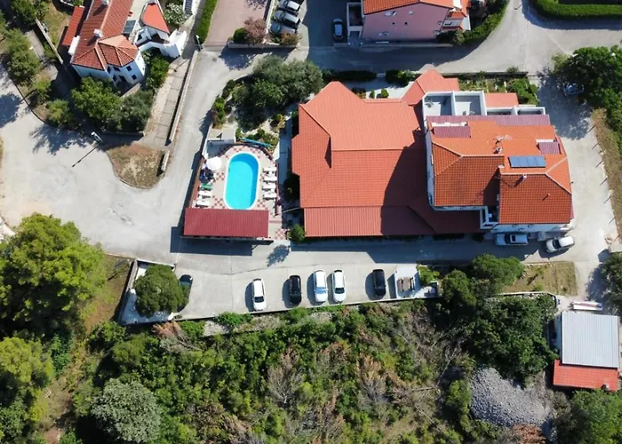 3-Sterne-Hotel: Pansion Comfort Sidro