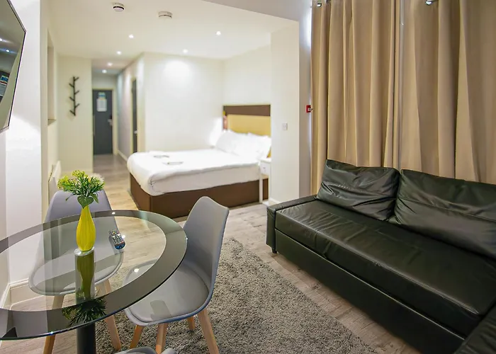 Hyde Park Superior Apartments