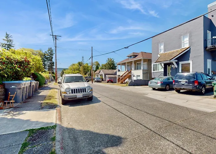 West Bremerton Cozy Home