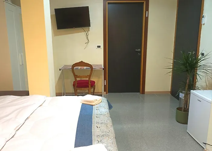 Hotel all'aeroporto: Tms Rooms