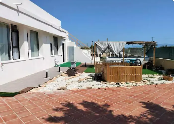 Villa Oasis Relax Piscina, Jacuzzi y Espacio para Mascotas