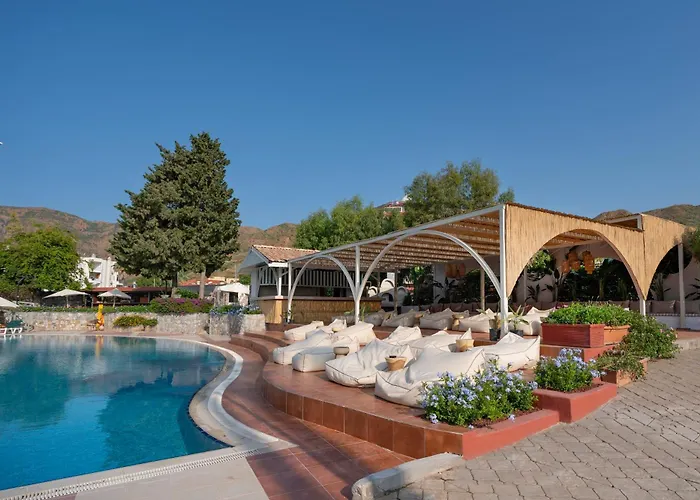 Marti La Perla - Adult Only+16