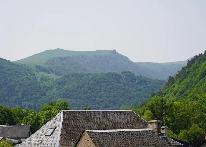 Le Balcon d'Auxane - Entre ciel, lac et montagne