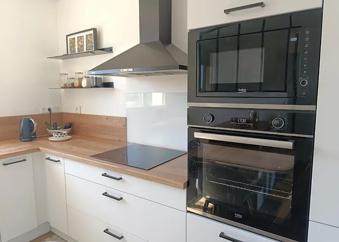 Maison avec jardin proche piscine 5km Lac et étangs