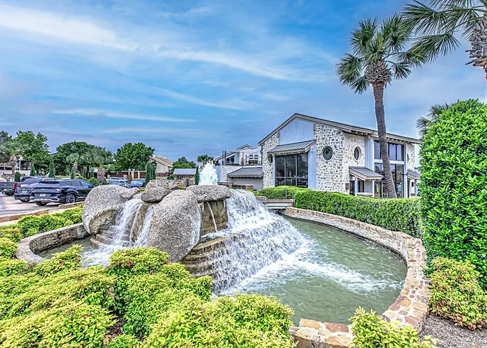 Waterfront Condo On Lake Lbj With Pool & Views