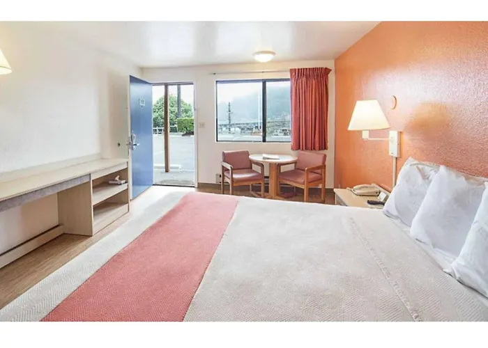 Motel 6 Gold Beach