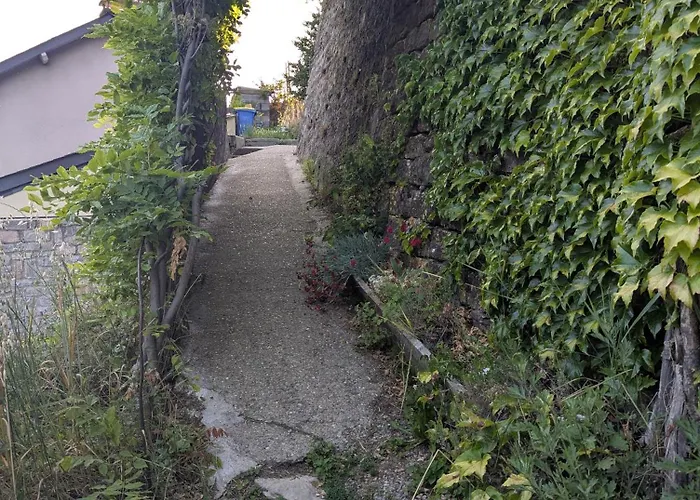 Studio avec jardin et parking proche du centre
