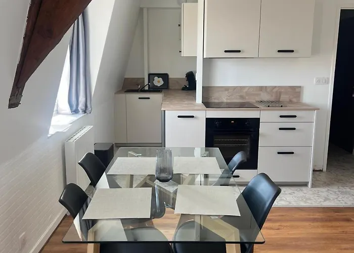 Les Carcahutes Le Duplex