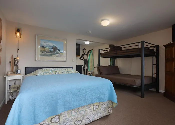 Motels Sandy Cove Inn