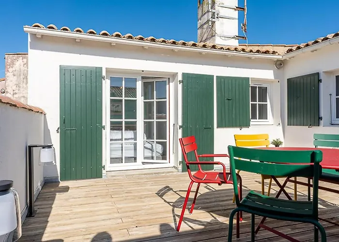 Appartement Moderne Avec Grande Terrasse A Ars-En-Re - Fr-1-835-31