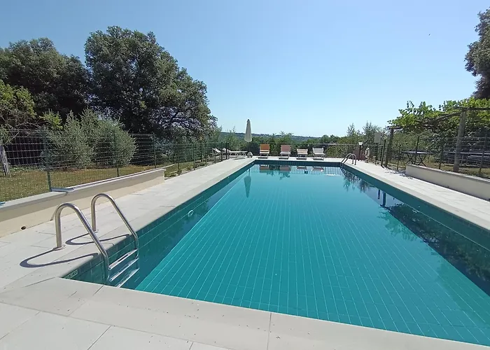 Villa con piscina: Agriturismo La Scarpaia