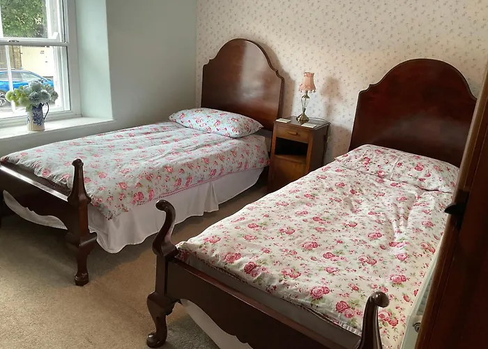 Lark Cottage