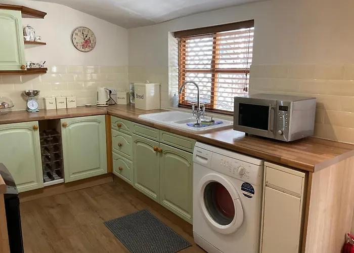 Lark Cottage