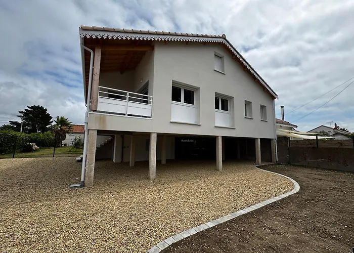 Maison pilotis 6 pers 50m mer