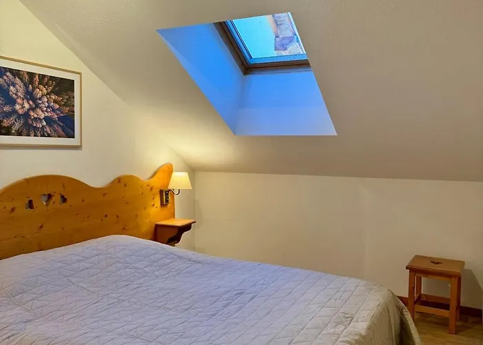 Cozy 4 Bedroom Duplex Apartment, Spa Residence