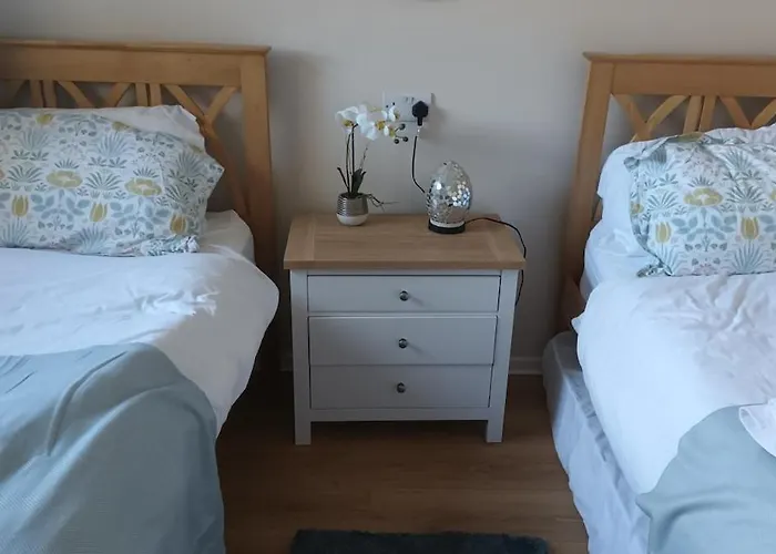 2 Bedroom Harbour Apartment