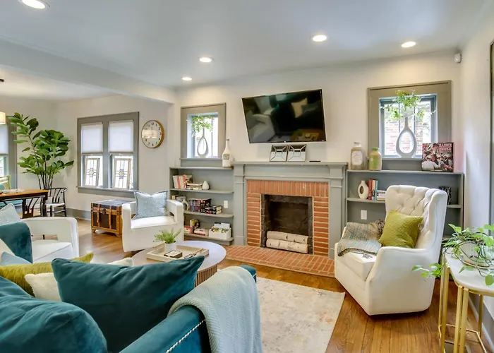 Renovated Lubbock Home - Walk To Texas Tech!