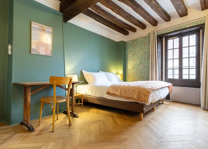 Maison climatisée - 2 chambres - 2 salles de bain - Moret, à 15 min de Fontainebleau