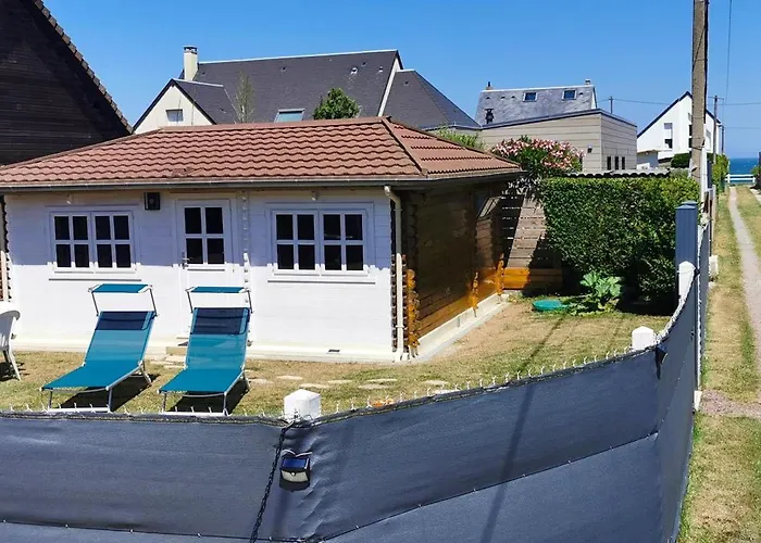 Bord De Mer, Chalet En Bois