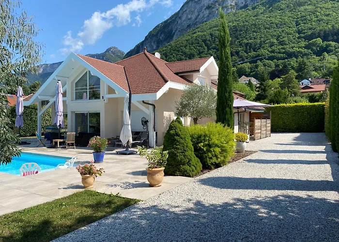 Beau studio 3 étoiles au bord du lac parking privé gratuit