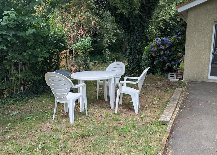 Détente et calme proche bassin