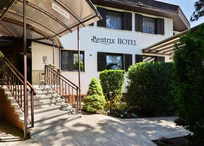 Cheap hotels Beatrix
