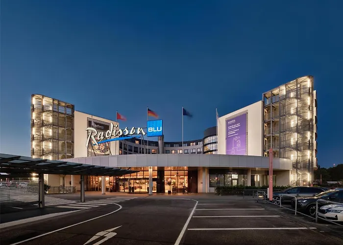 4 Sterne Hotels Radisson Blu