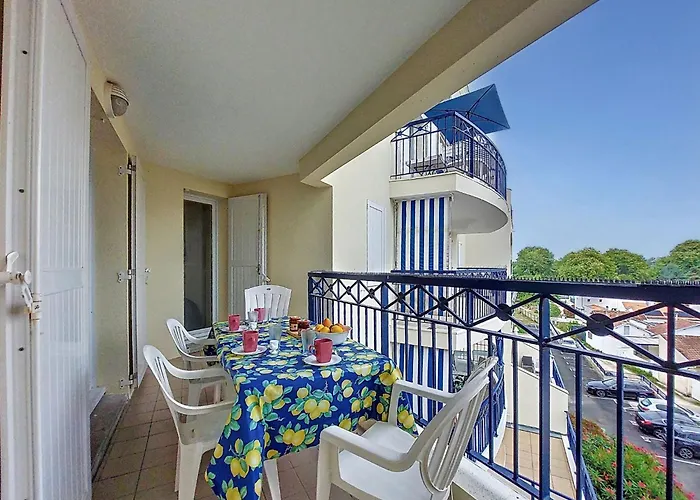 Apartment Parc De Pontaillac-10 By Interhome