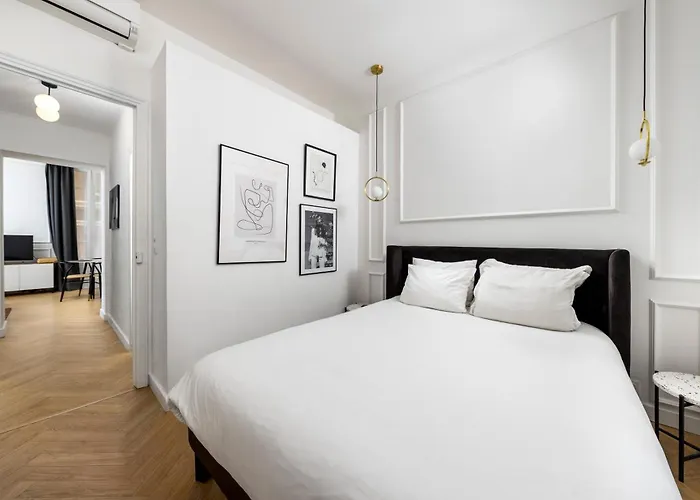 Newly Renovated Apartment With Balcony, Ac, Fiber Internet