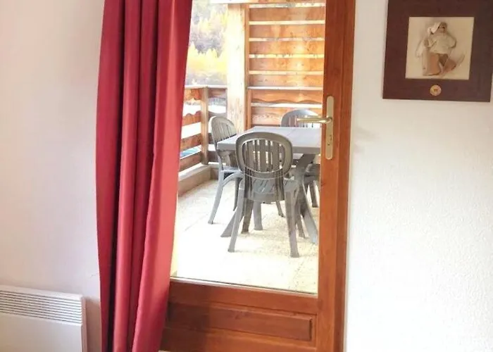 Appartement familial Abries - Jacuzzi et piscine - Pied des pistes