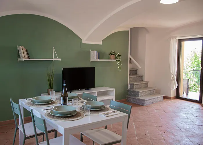 Casa Accogliente con Vista Lago