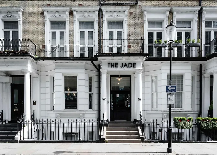  Jade