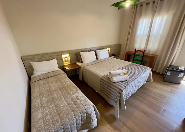 Hotel com jacuzzi: Pousada Villa Alferes