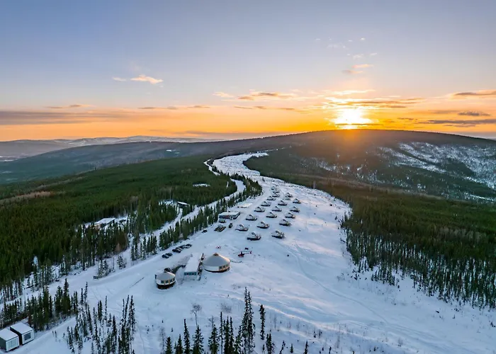 Family Friendly Hotels Borealis Basecamp