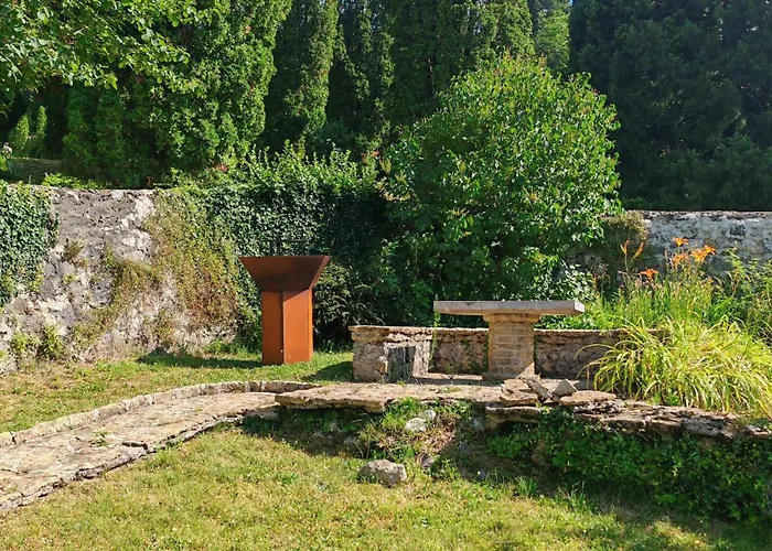 Beauregard Jura - Peaceful Estate Stays Near Geneva