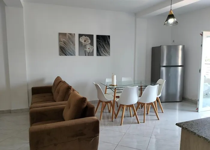 APT F3 tout équipé, 15 min plage et centre ville