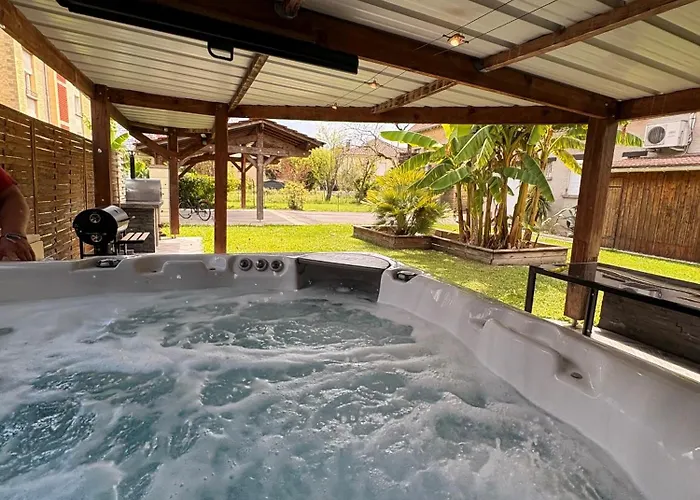 Maison spacieuse - Jacuzzi - Proche cœur historique