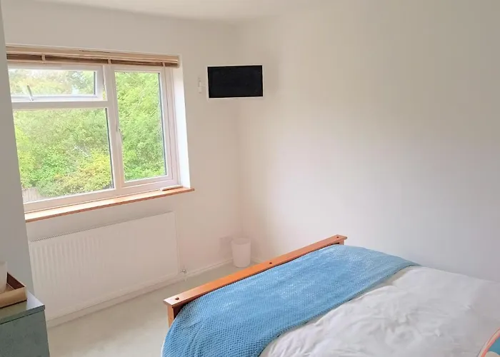 Welcome To No 2 - Modern Comfortable Homestay