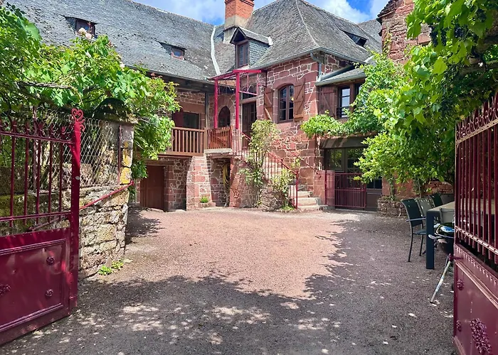 Maison de la Fontaine - Typique - Bourg de Collonges