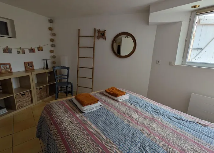 Les Mondes - Appartement bas de maison