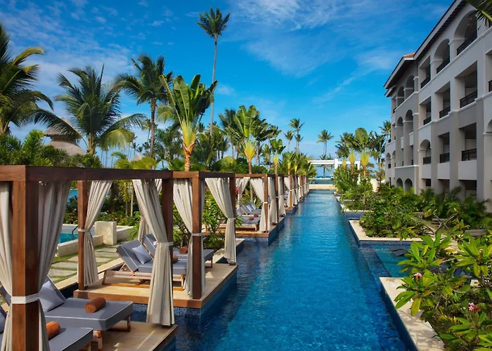 Secrets Royal Beach (Adults Only)