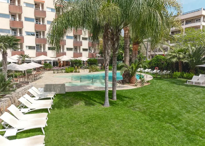 Hotel que admite mascotas: Monica Hotel