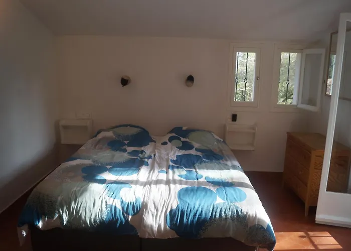 Villa In Cavalaire-Sur-Mer Near The Sea