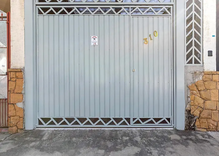 Hotel que aceita animais de estimação: Casas no Tatuapé Garagem e Portão Automático 284 a 314