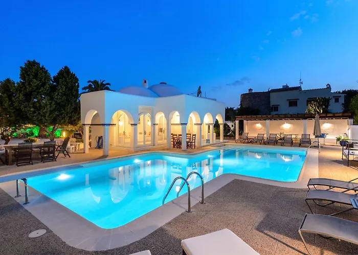 Villa 8Br, Sea Views, Walk To The Beach, Pool