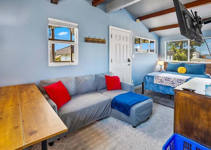 2Nd Floor Studio #4 With Ocean View And Covered Deck