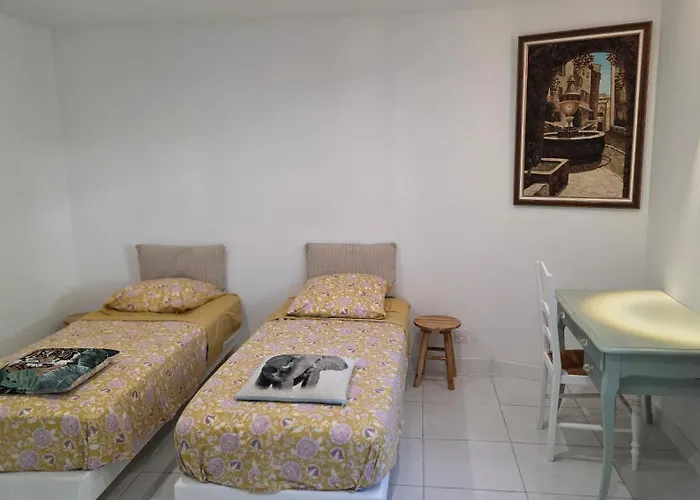 Le PORT MIOU près calanques de Cassis 2 chambres 6 personnes