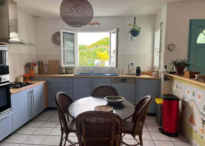 Maison arborée style Ré proche mer